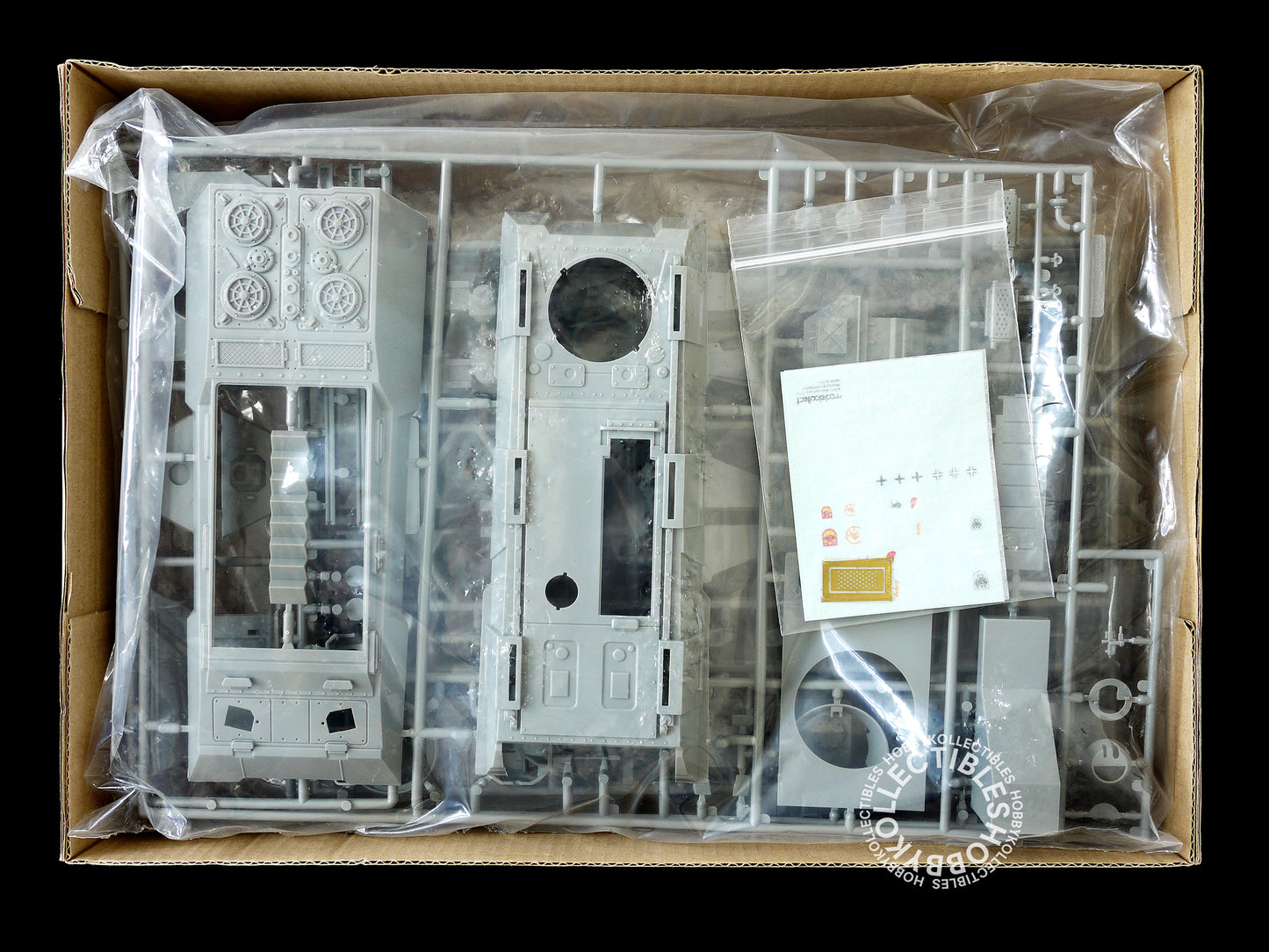 Modelcollect/Rocket Models 1/72 Fist of War German E-100 "Nothung" Model Kit