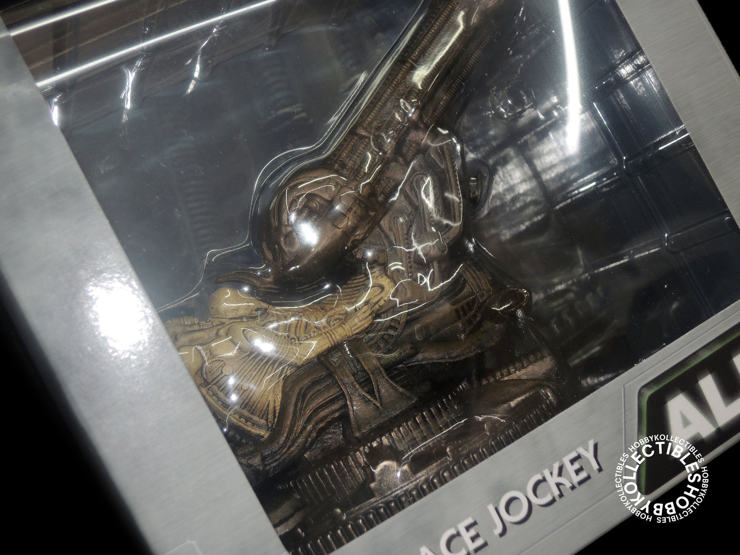 NECA Cinemachines Alien Set APC Dropship Derelict Ship Space Jockey Diecast Model