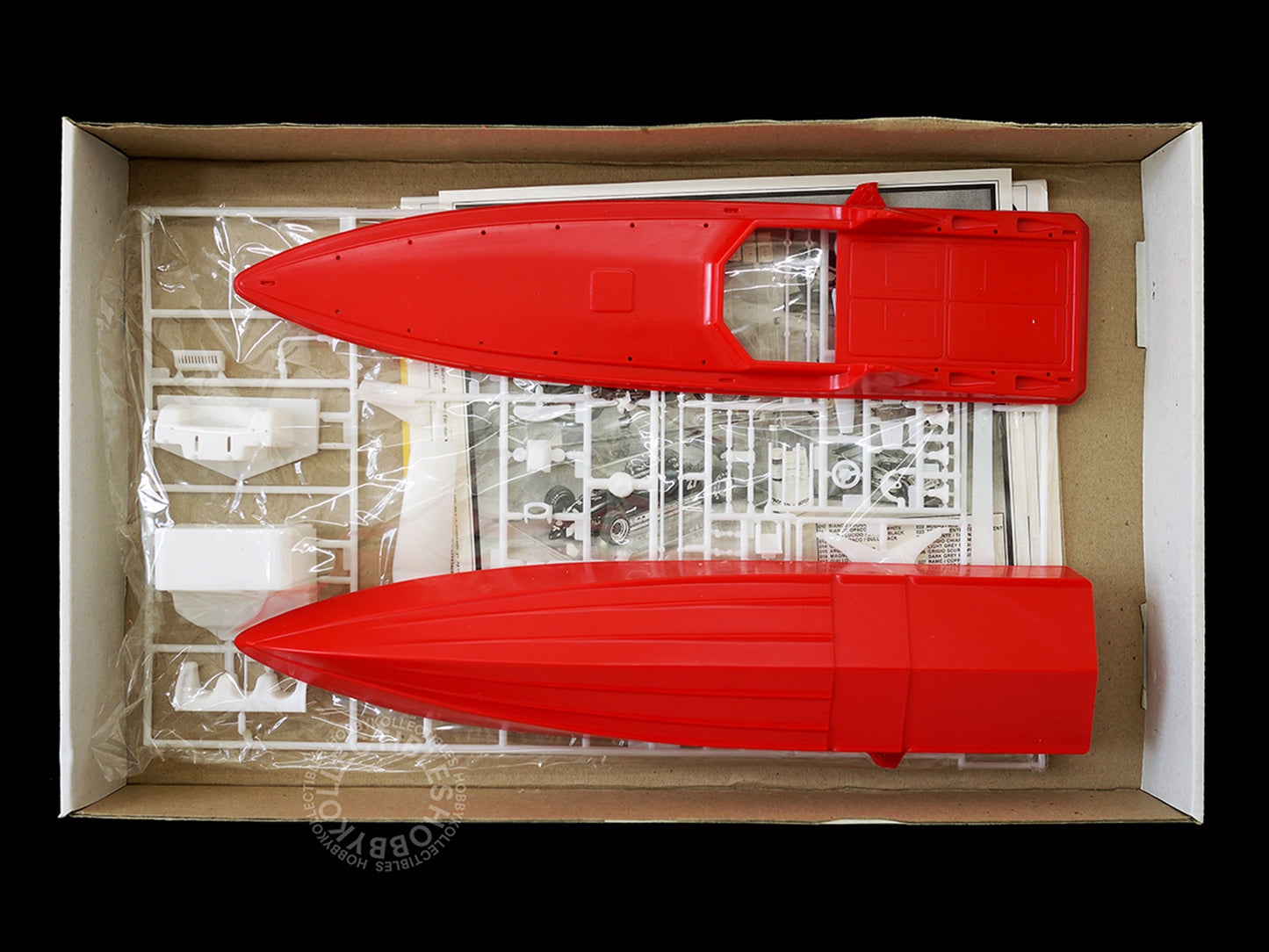 Protar Vintage 1/40 CESA 1882 Offshore Yacht Mod.212 Model Kit