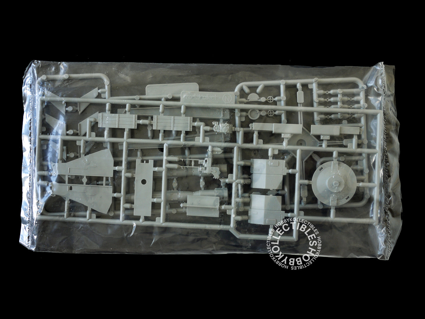 Rocket Model Fist of War 1/72 German E-75 Ausf. Vierfüßler Rheintochter R1