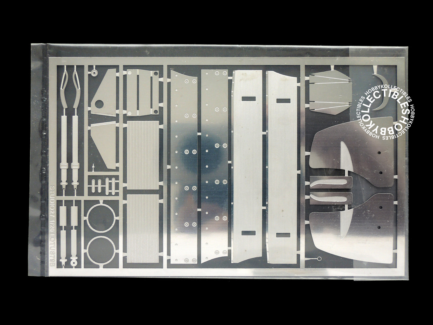 Studio 27 1/20 Lotus 79B Martini F1 Racing Car Model Kit