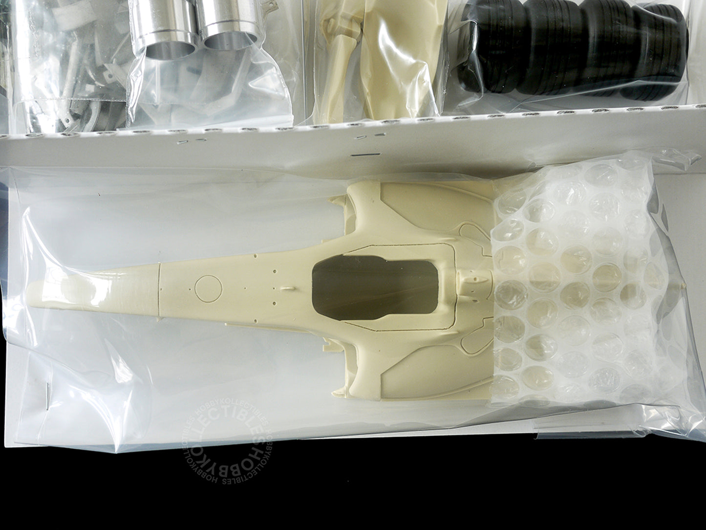 Studio27 1/20 Renault R27 F1 Racing Car Multi-Media Model Kit FK20203
