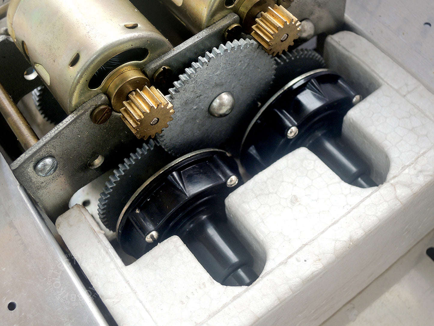 Tamiya Vintage 1/16 RC US Army M4 Sherman RT1601(#56001) MISSING GREASE!