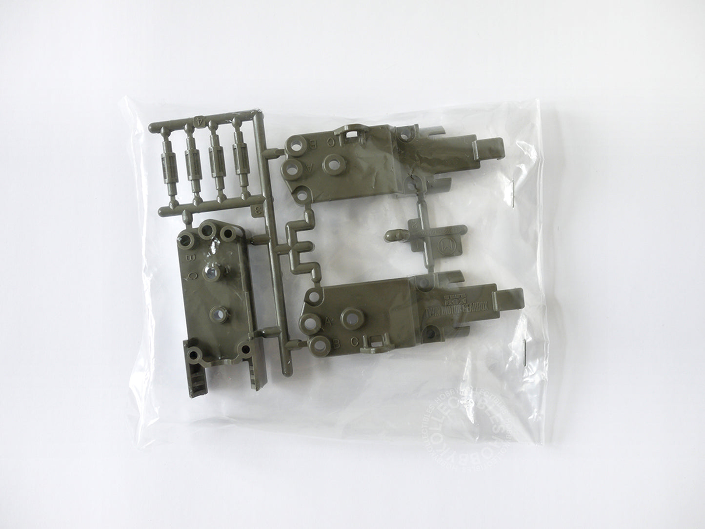 Tamiya 1/25 RC German Tank Panther Ausf.A w/Control Unit + Turret Rotating Parts #56605 Model Kit