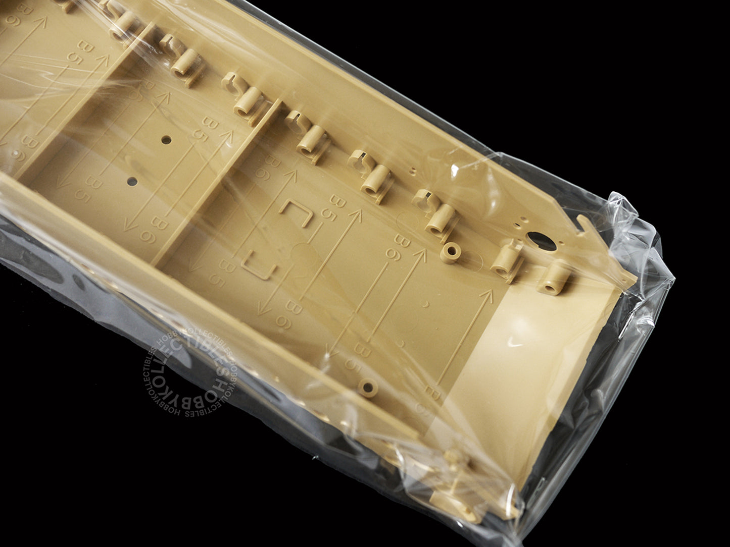 Tamiya 1/25 RC German Tank Panther Ausf.A w/Control Unit + Turret Rotating Parts #56605 Model Kit