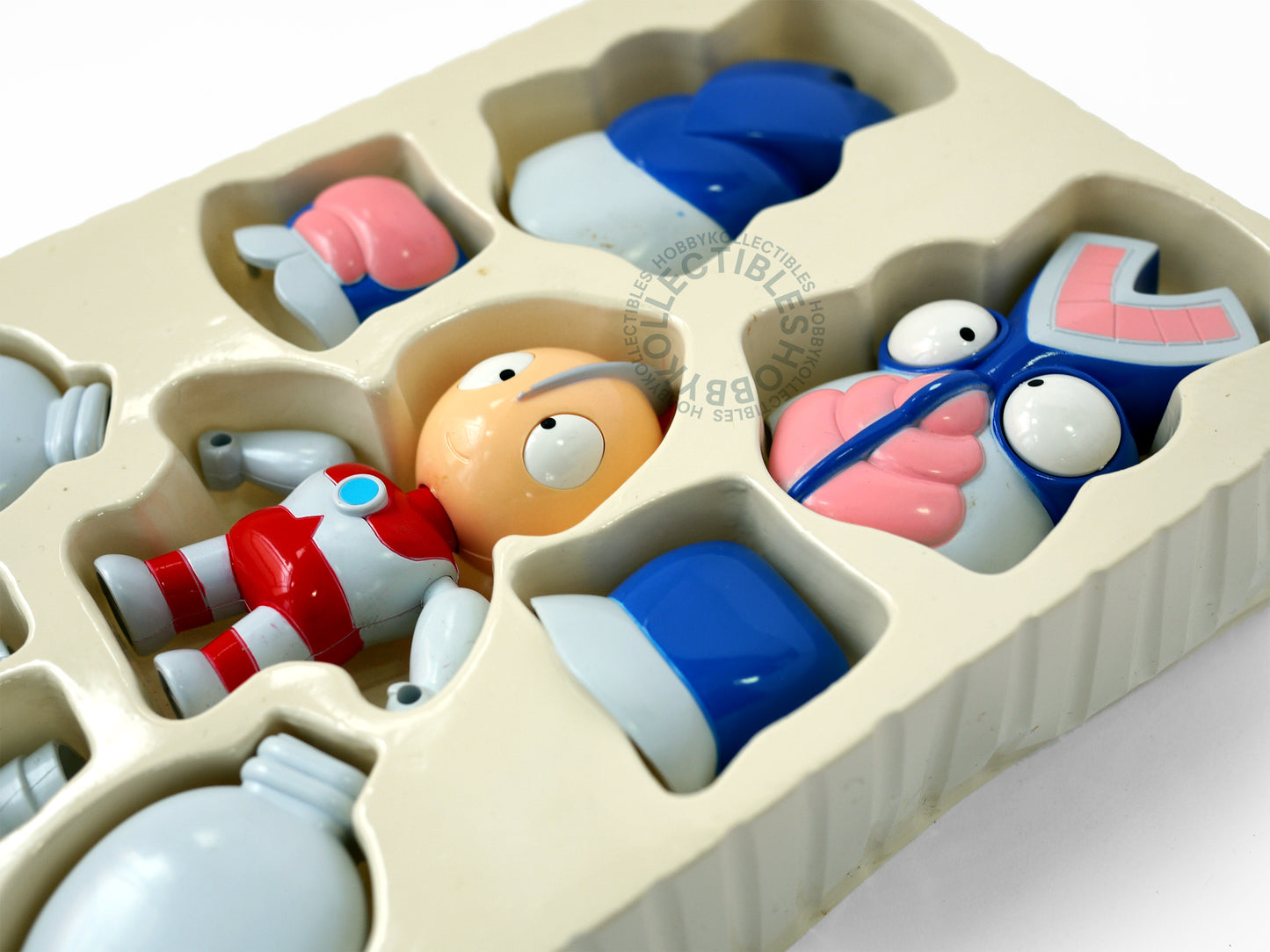 Tomy Ultraman Deform/Transform Cloths Baltan Action Figure