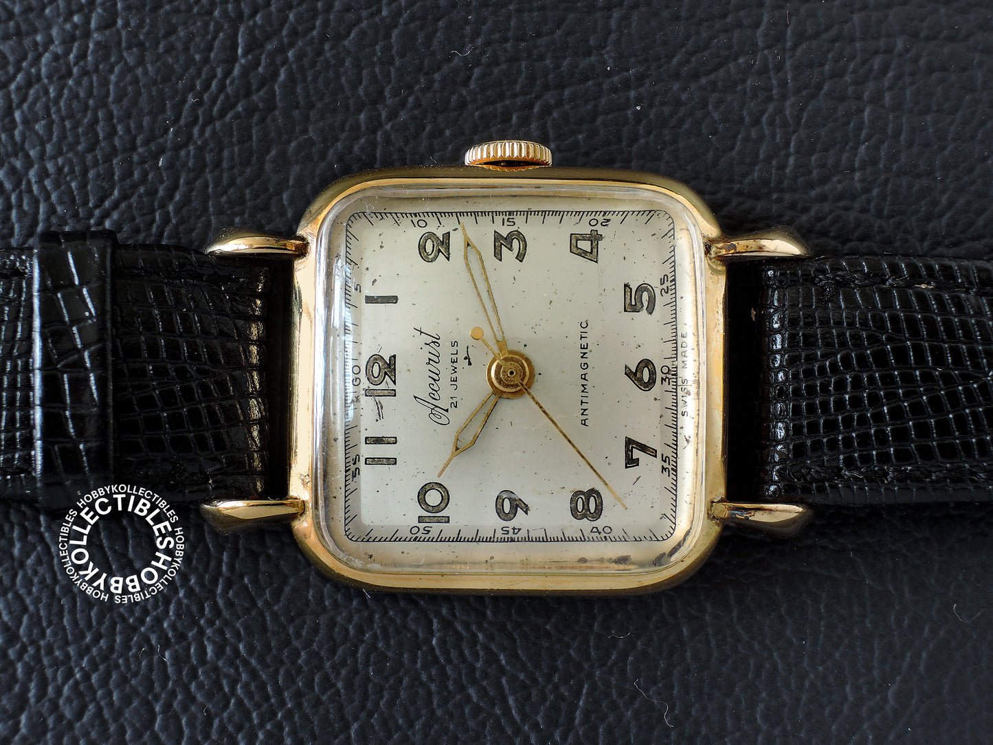 Lot(C) of 2 Vintage Wrist Watch Accurist & Mudu NEED SERVICE